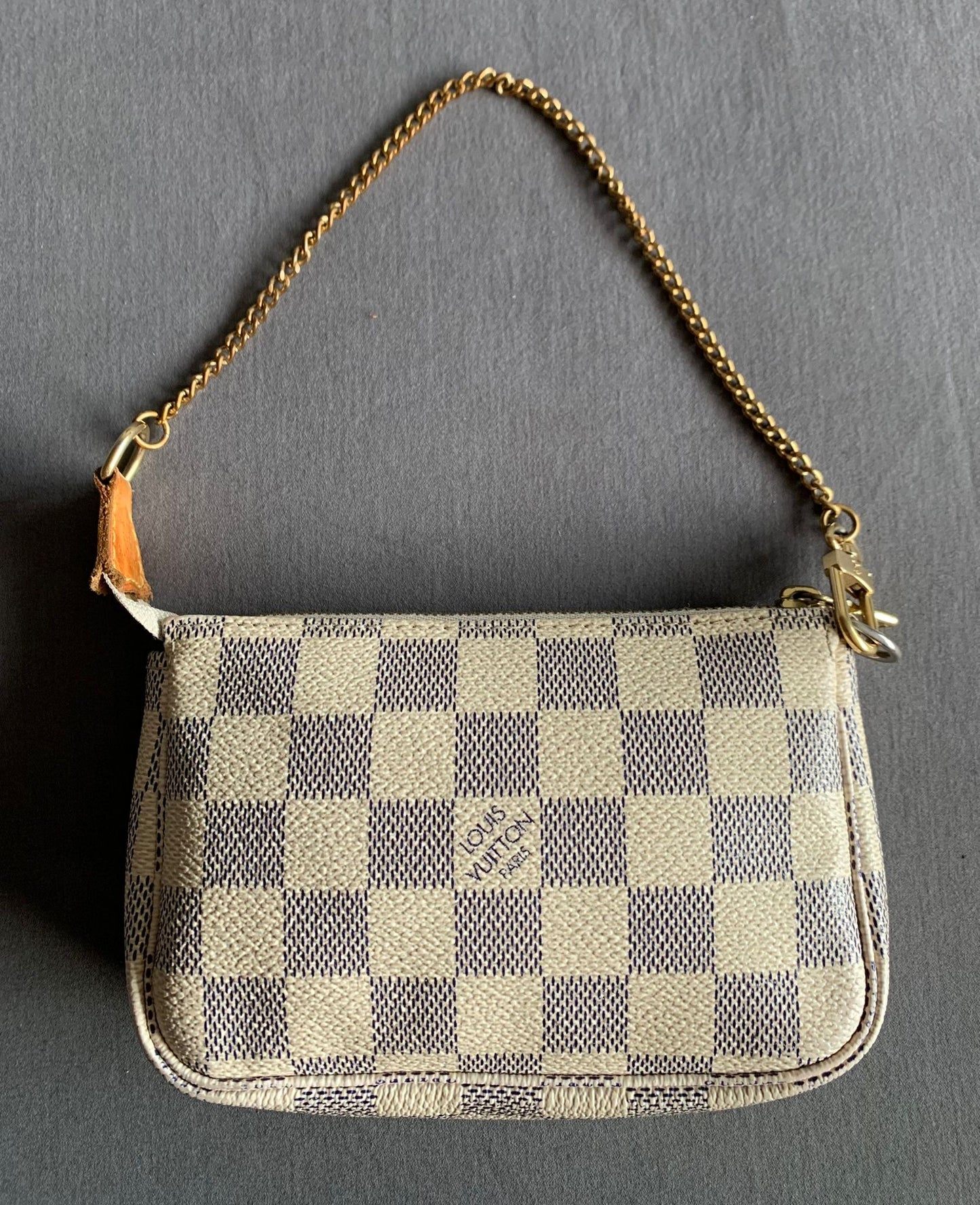 Pochette accessories LV