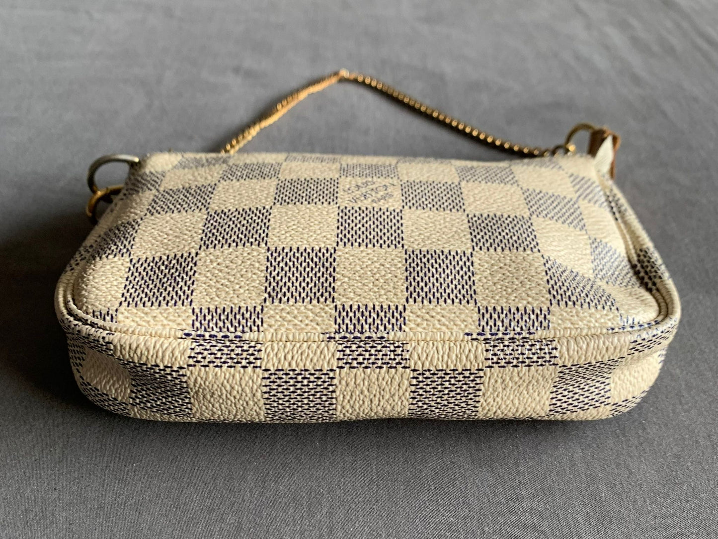 Pochette accessories LV