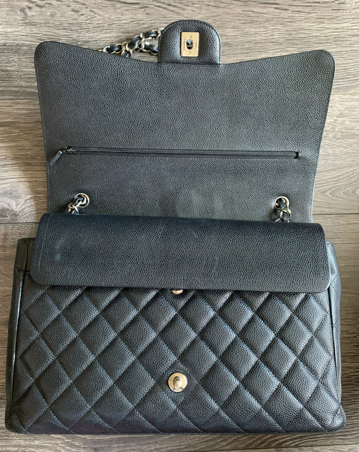 Chanel jumbo