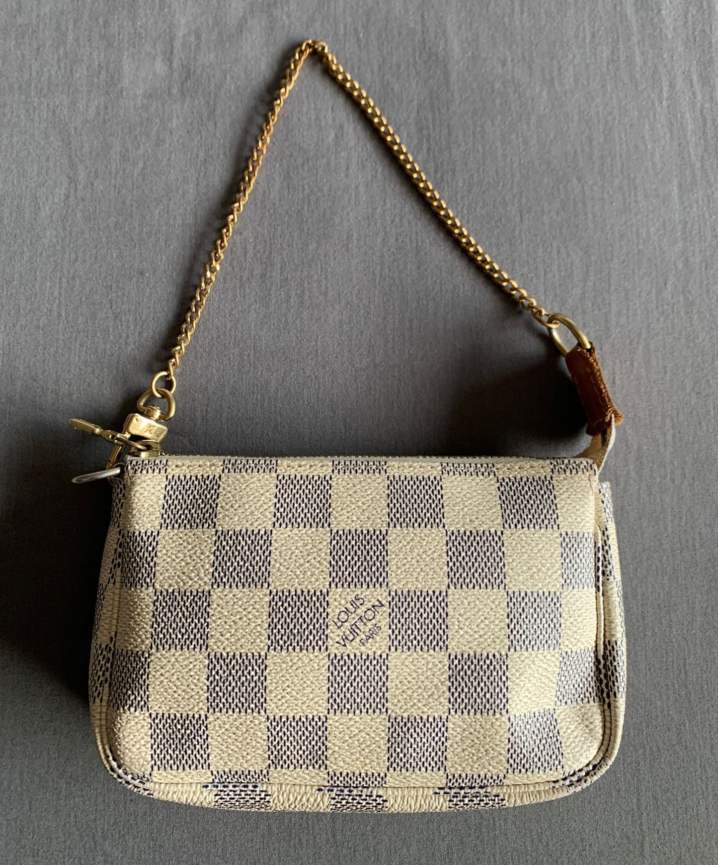 Pochette accessories LV