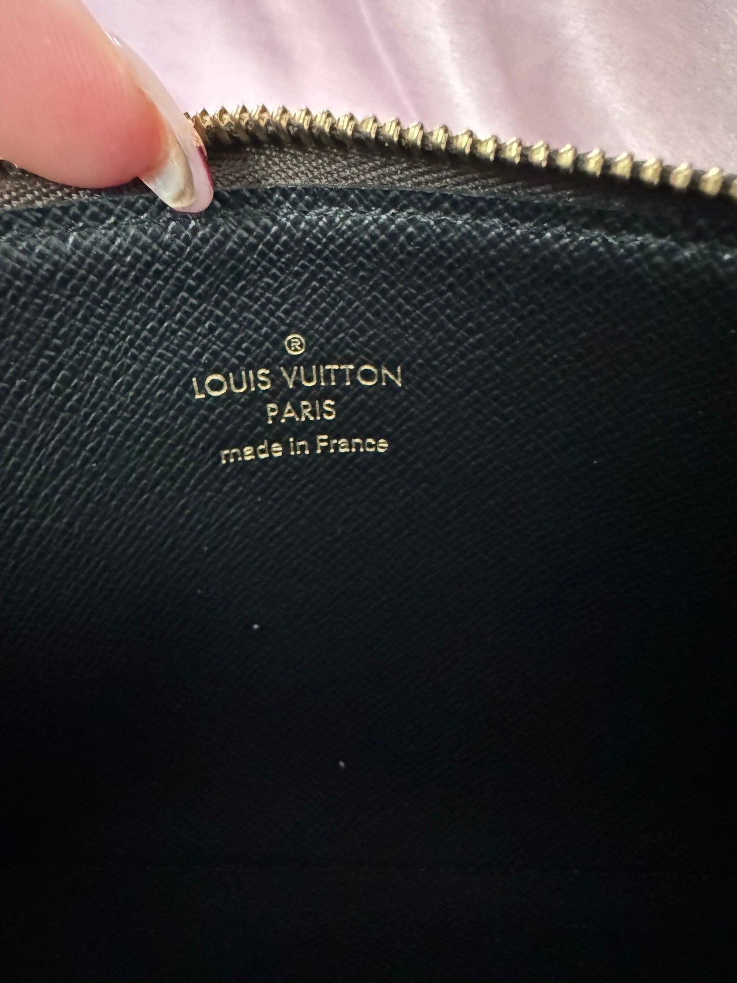 Mini Pochette LV