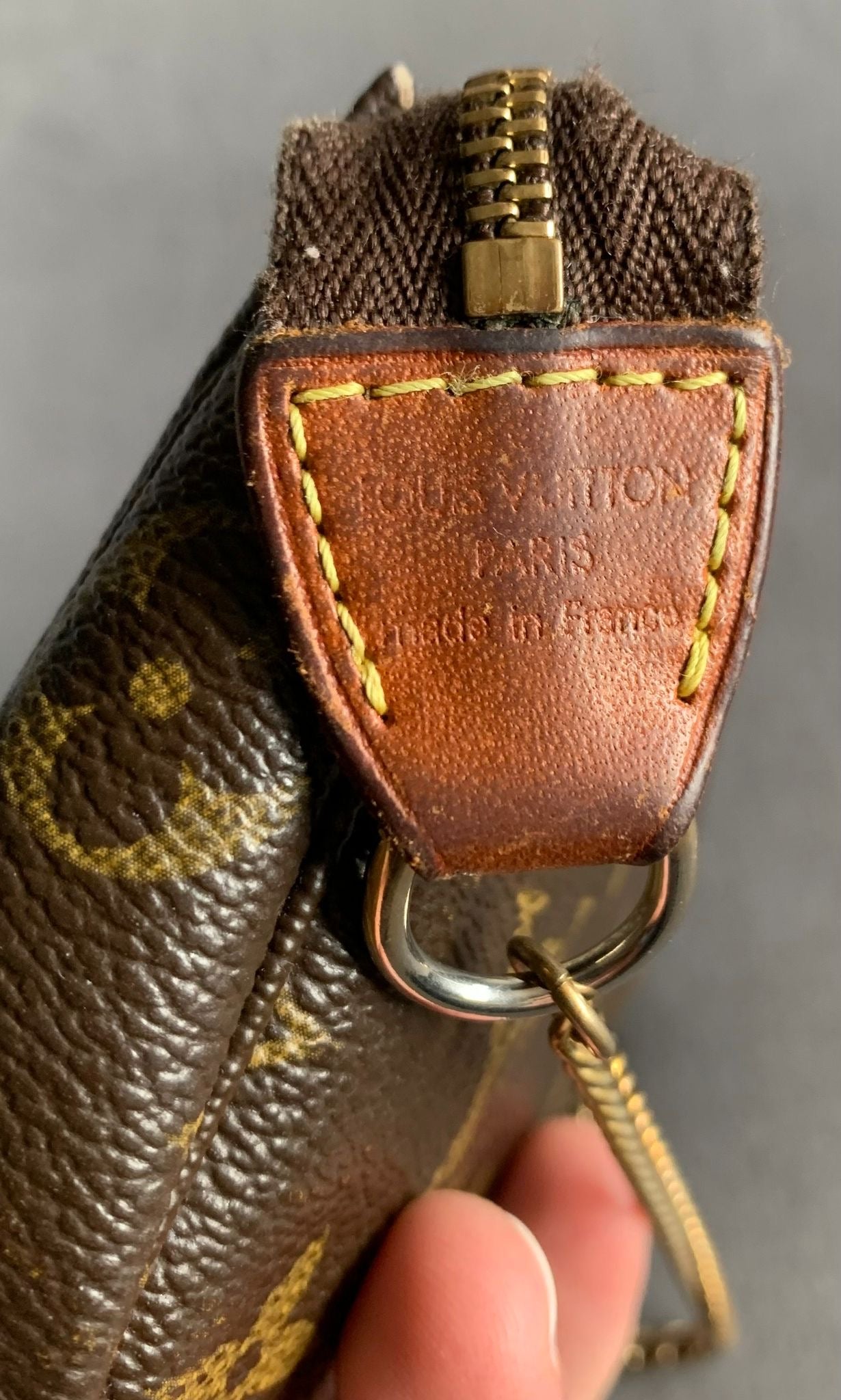 Pochette accessories Lv