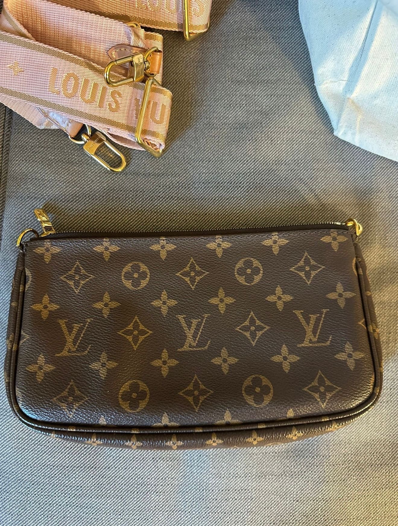 Multipochette  Lv