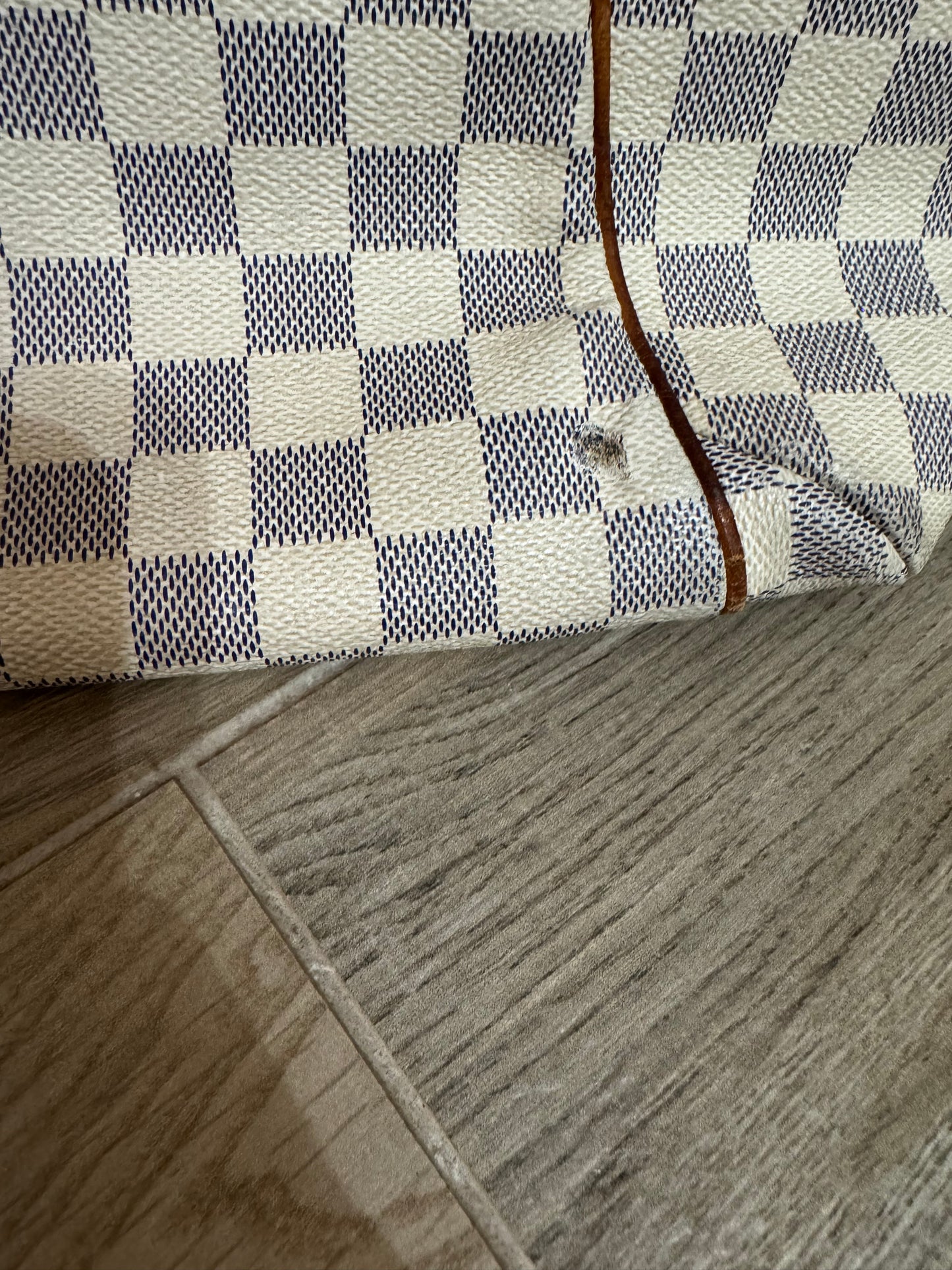 Lv totally MM
