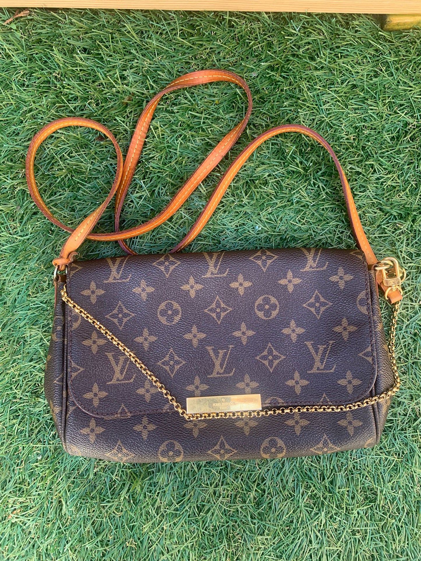 Pochette Lv monogram