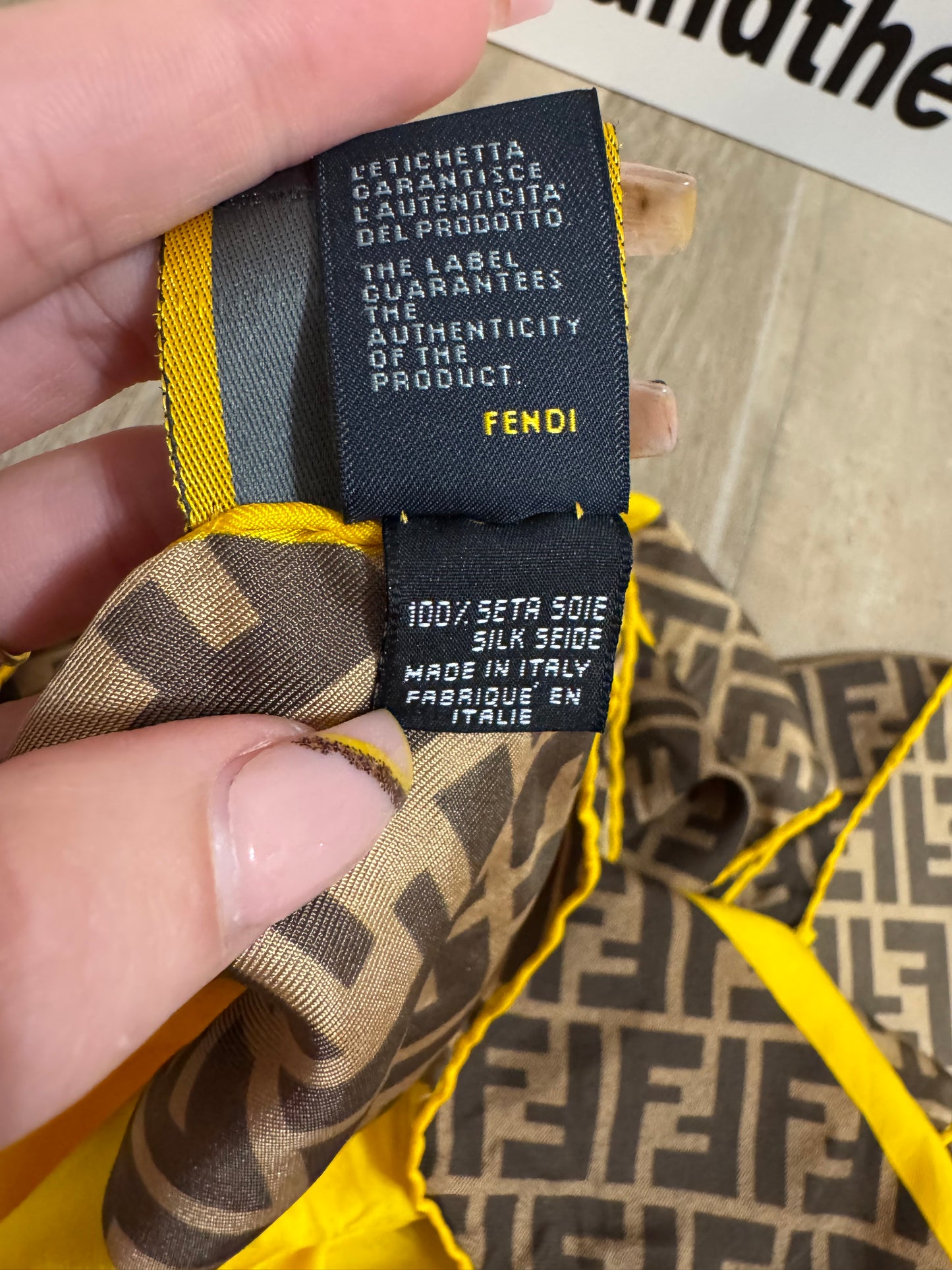 Foulard/stola Fendi
