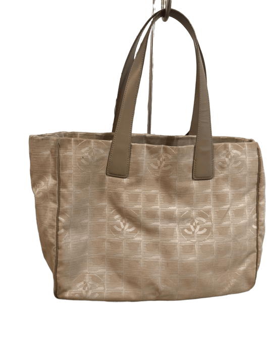 Processed image for Chanel shopper