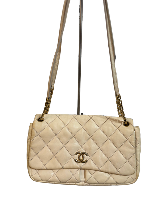 Processed image for Chanel timeless classique