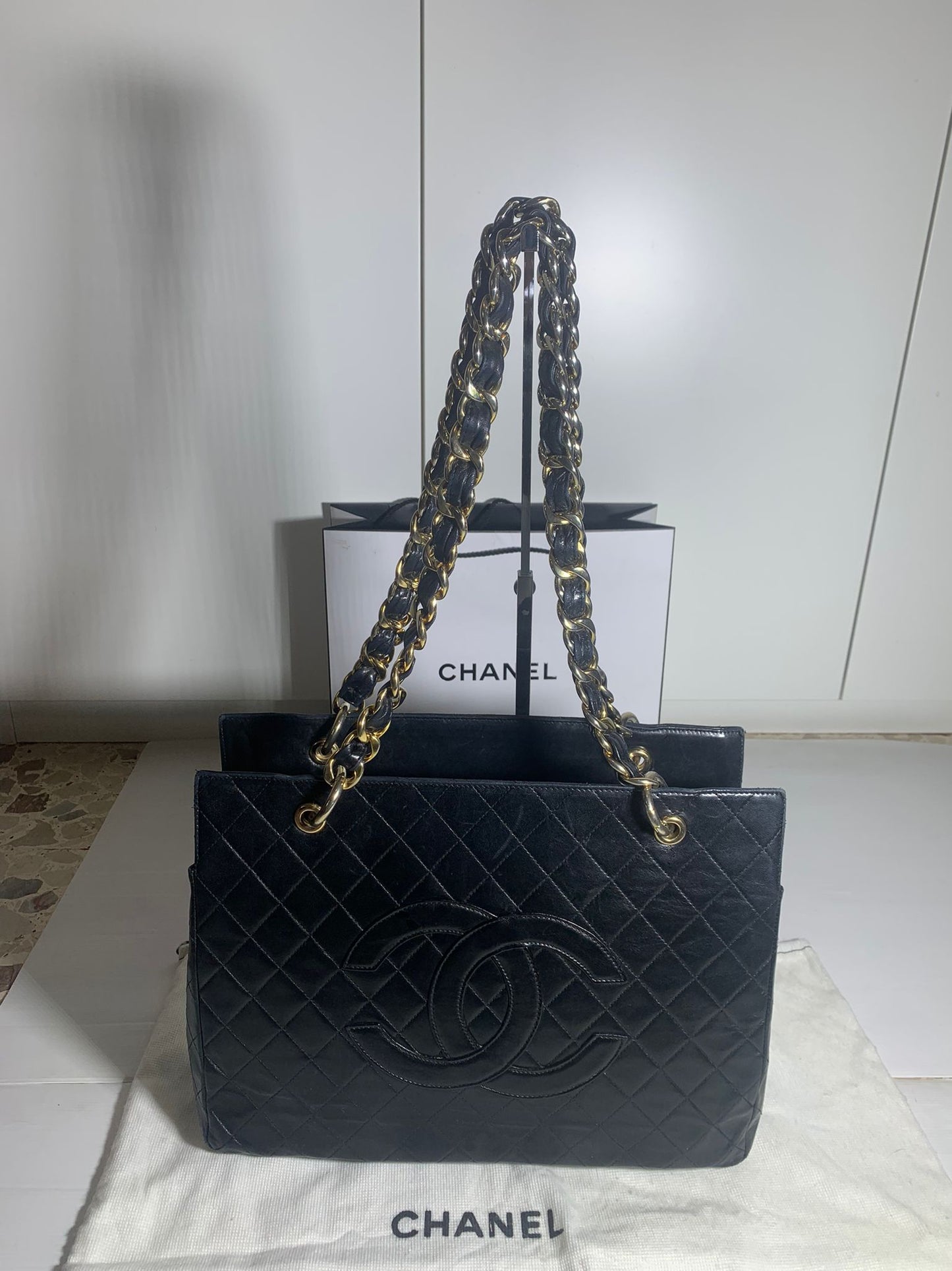 Chanel shopper