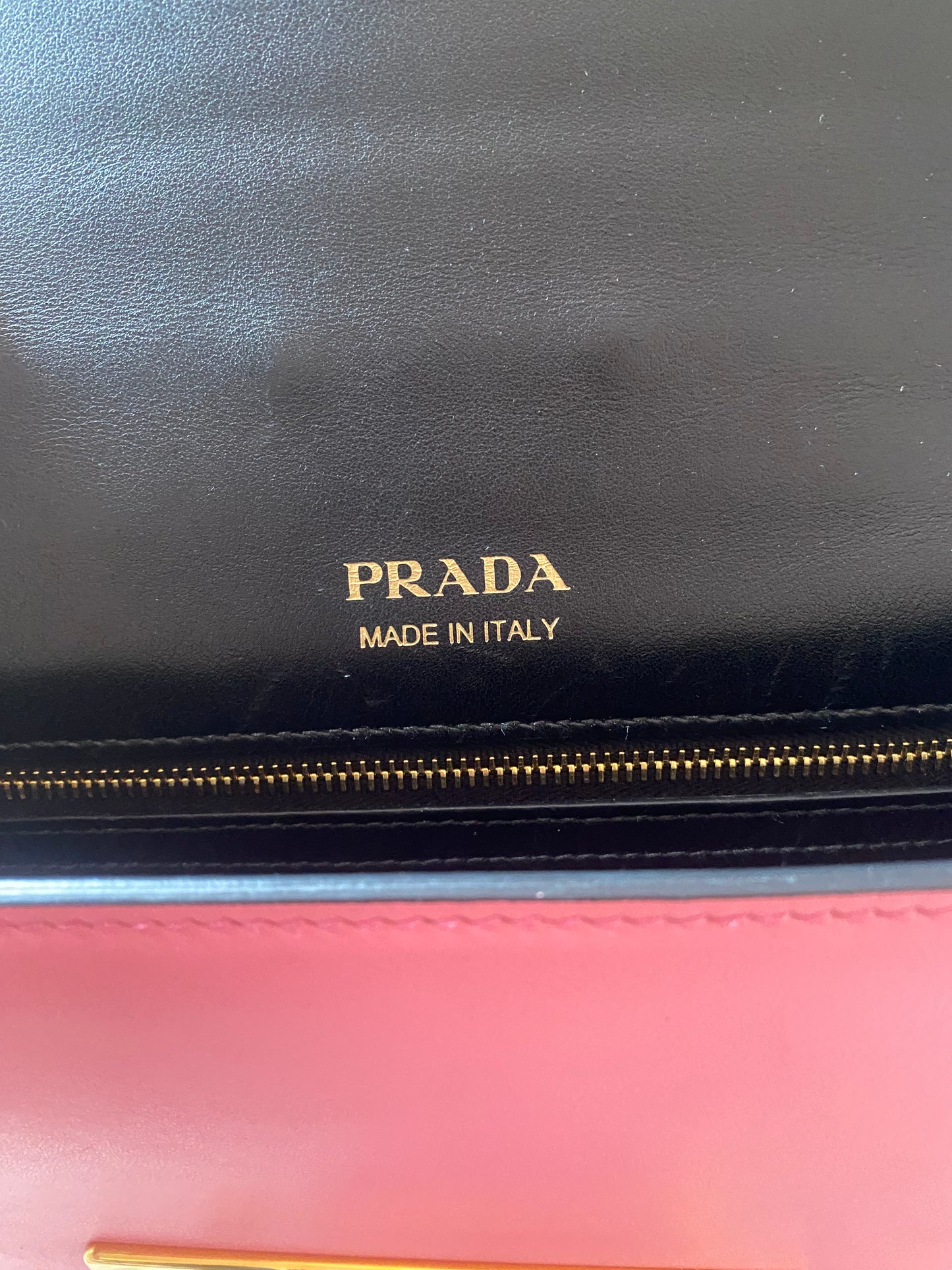 PRADA ribbon