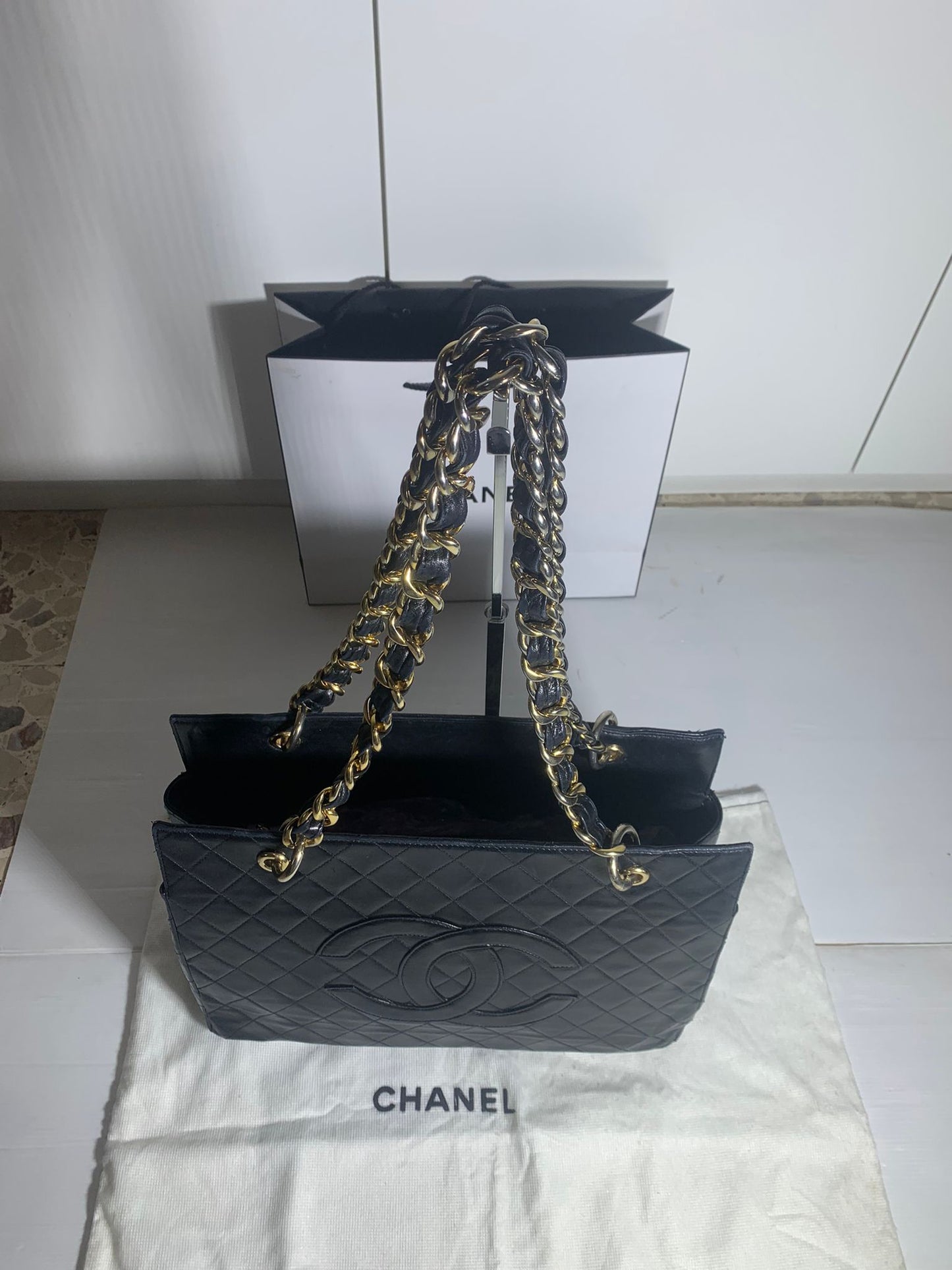 Chanel shopper