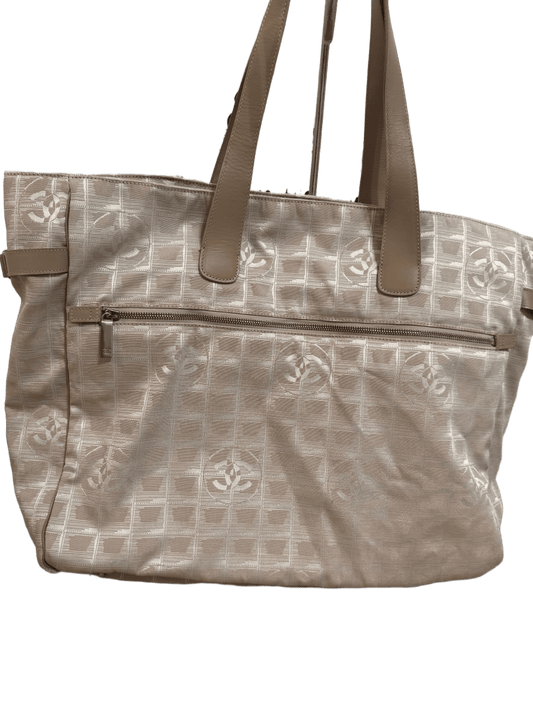Processed image for Shopper Chanel